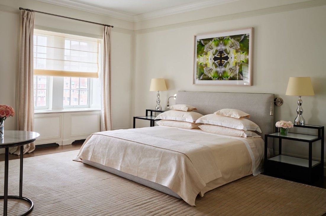 Um dos cinco quartos da Penthouse, no The Mark Hotel