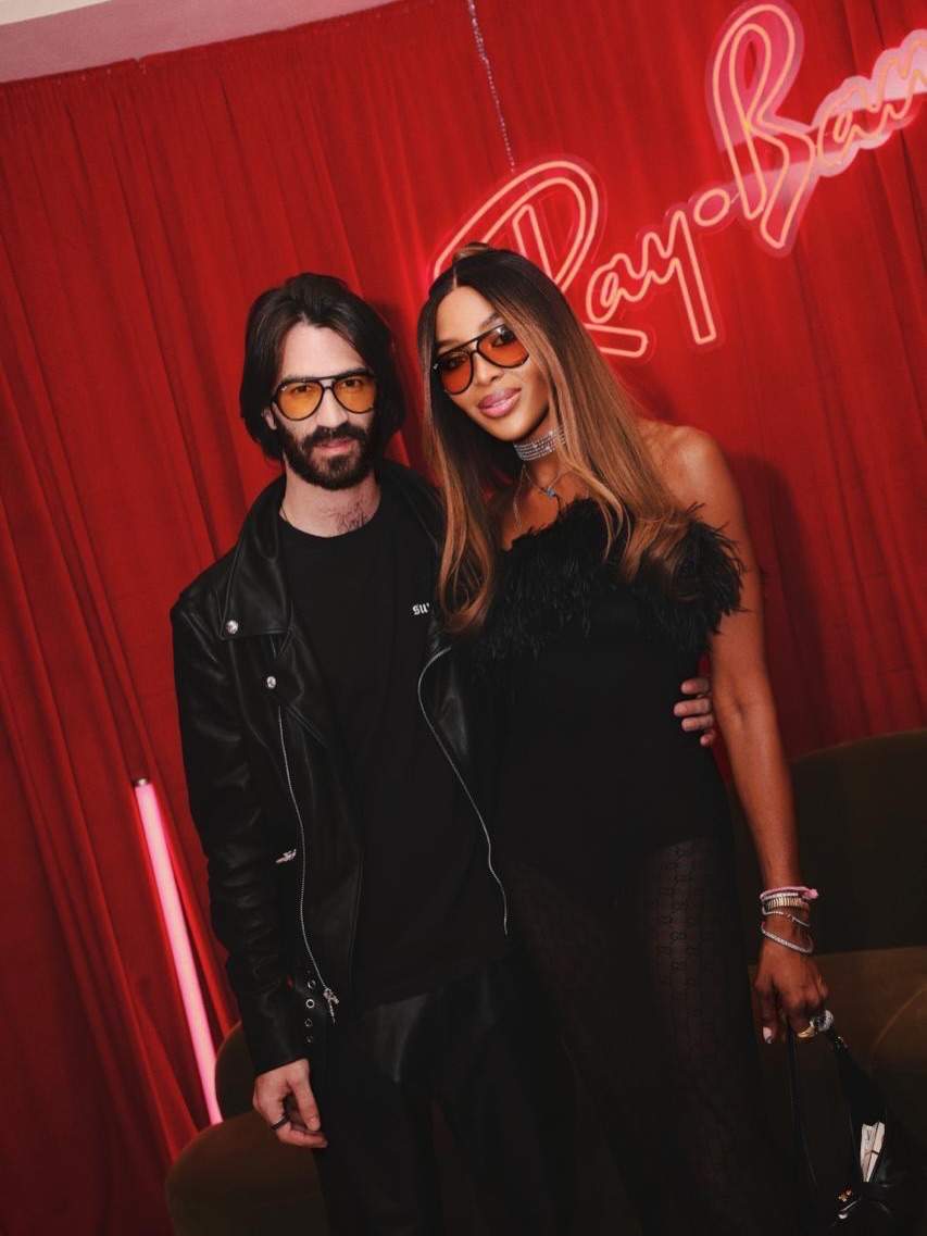 Leonardo Maria Del Vecchio e Naomi Campbell em evento da Ray-Ban