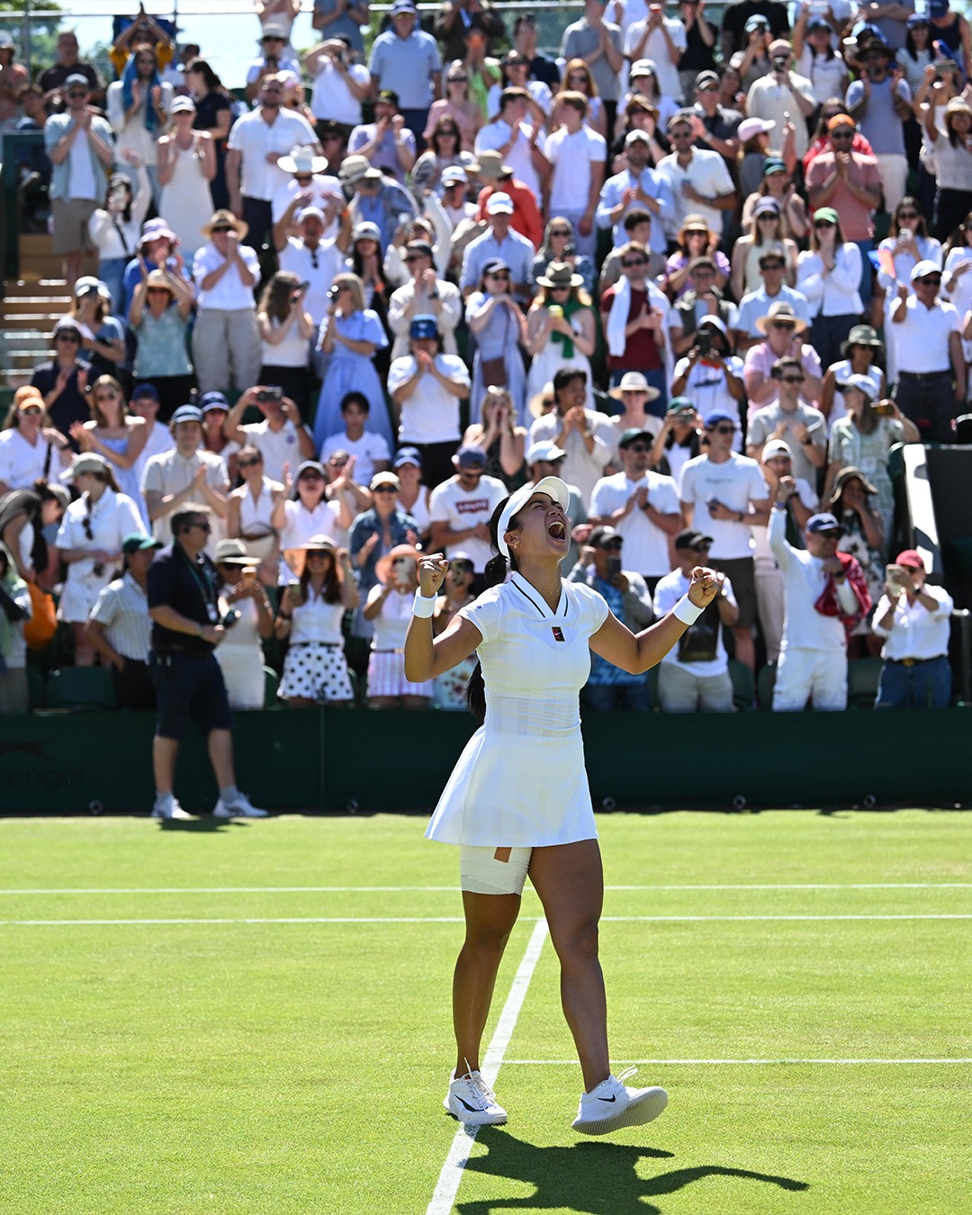 Tenista filipina Alexandra Eala em Wimbledon, 2026