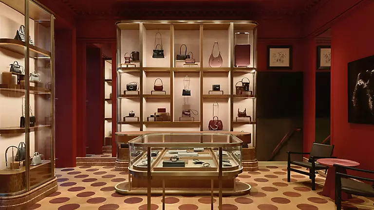 interior da loja hermes em londres