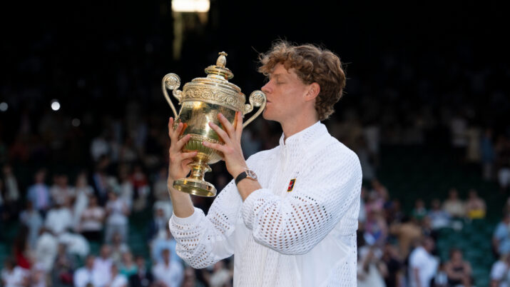Jannik Sinner levanta taça de Wimbledon com Rolex de R$ 365 mil; veja a coleção do tenista