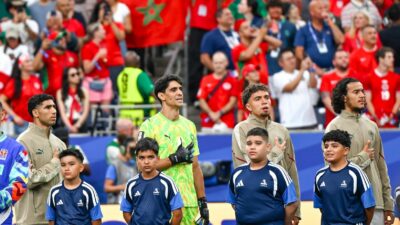 seleção de marrocos canta o hino