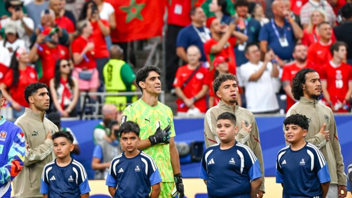 seleção de marrocos canta o hino