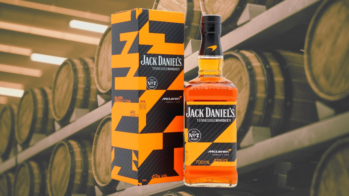 2026 McLaren Mastercard F1 Team x Jack Daniel's Tennessee Whiskey, R$ 149,89 na Amazon, caixa e garrafa