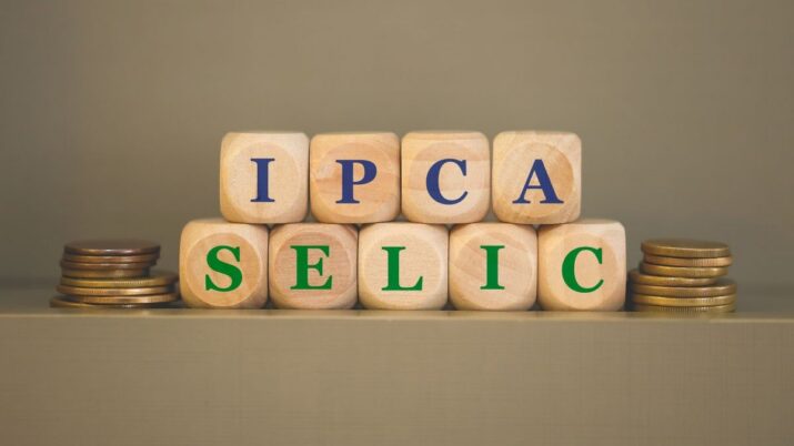 Blocos mostrando as siglas IPCA e Selic, referindo-se à inflação e à taxa básica de juros