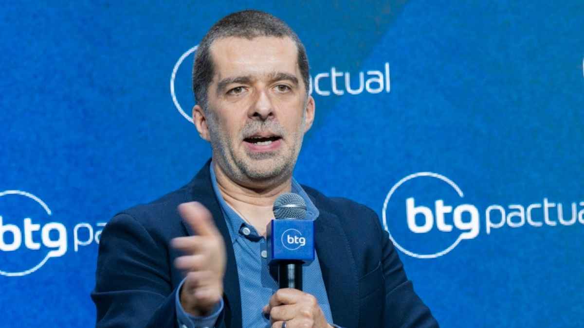 Ibovespa busca direção com foco nos juros e no cenário fiscal