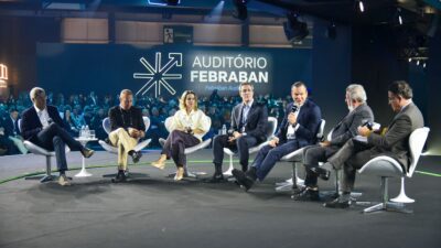 Os CEOs de Itaú, Bradesco, Nubank, Santander, BTG Pactual e Caixa, durante painel na Febraban Tech 2026. Foto Divulgação