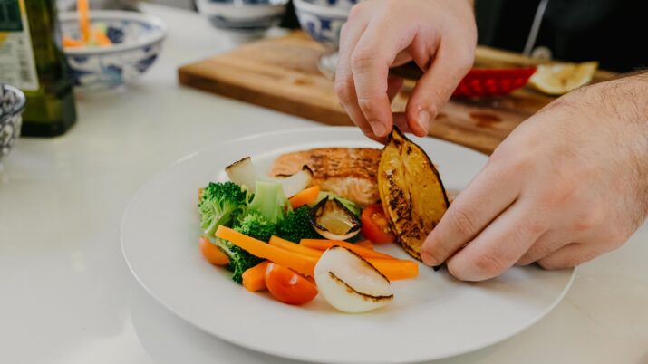 prato de comida saudavel, com vegetais