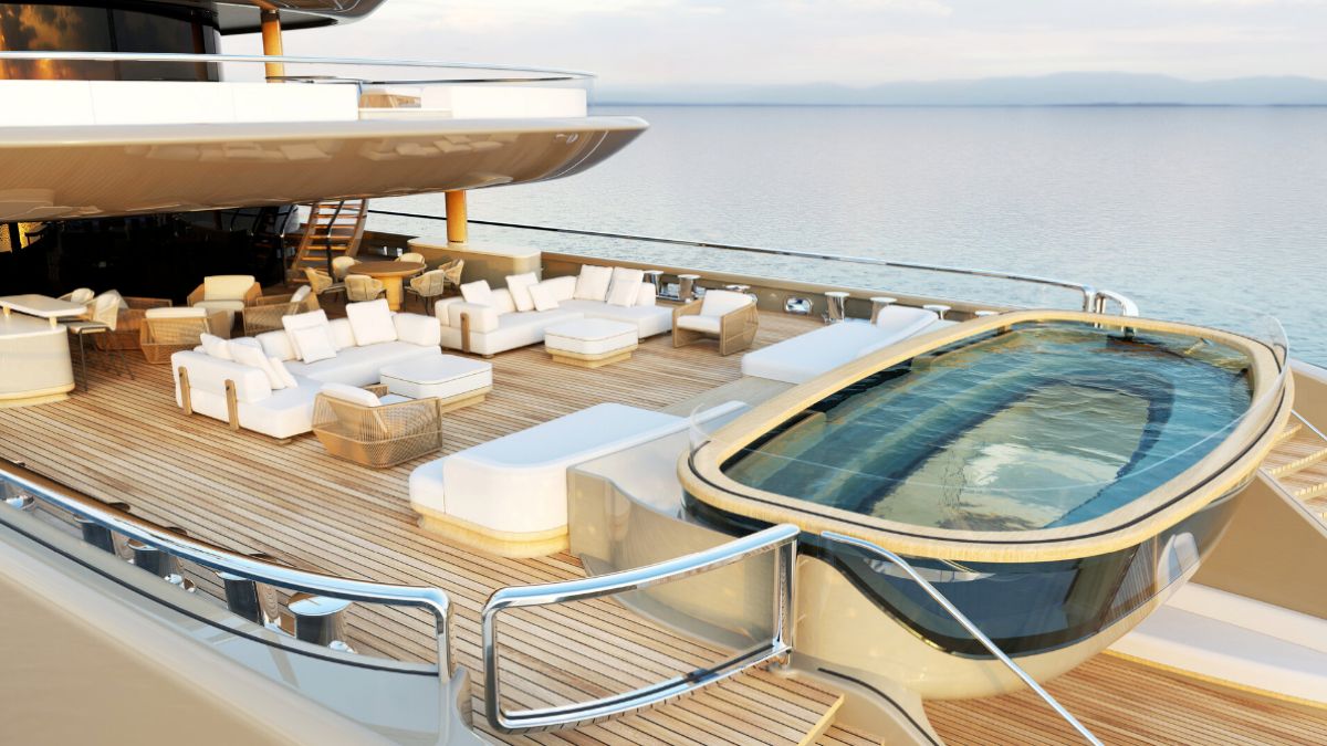 piscina no conves do iate