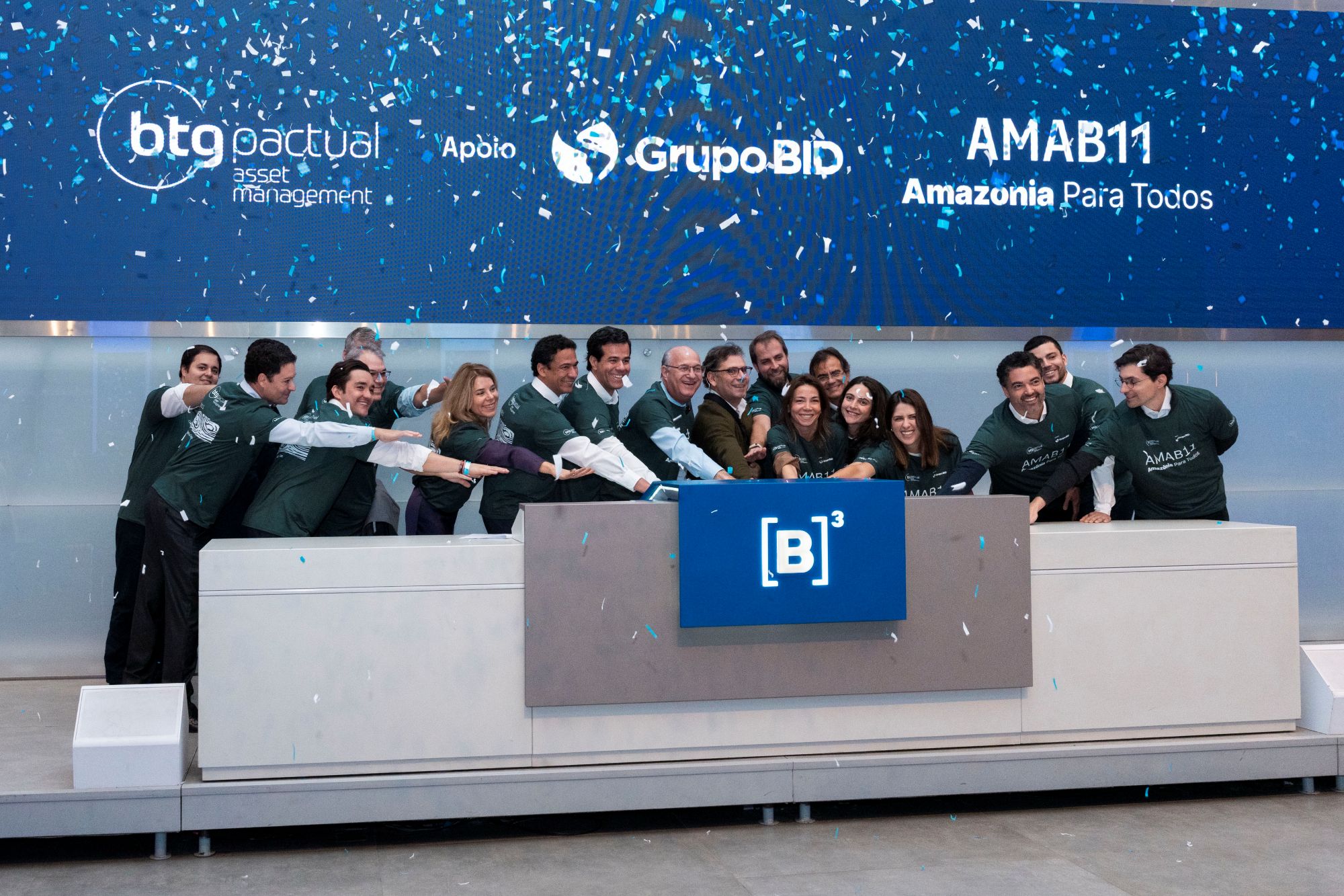 Toque de campainha na b3 do ETF AMAB11, da BTG Asset