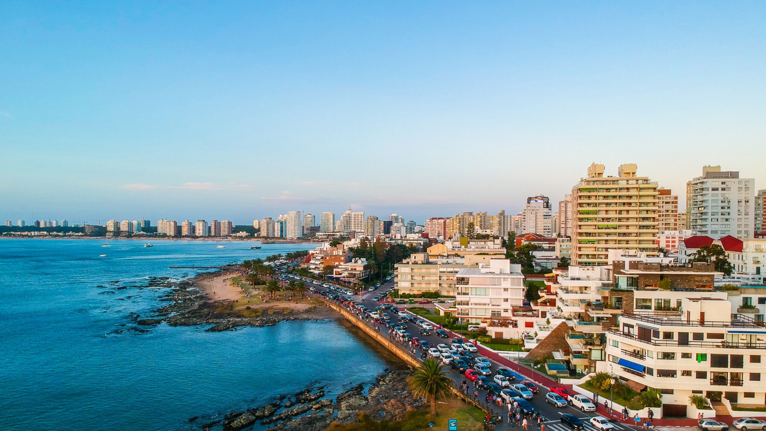 Punta del Este além do verão: destino ganha força como endereço para morar e investir