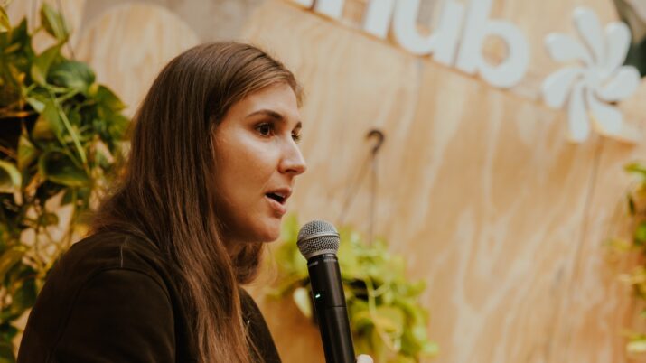 Bia Haddad Maia fala sobre pausa na carreira em evento promovido pelo Wellhub, em São Paulo