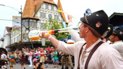 Oktoberfest Blumenau começa nesta quarta-feira (7)
