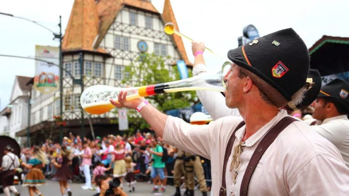 Oktoberfest Blumenau começa nesta quarta-feira (7)
