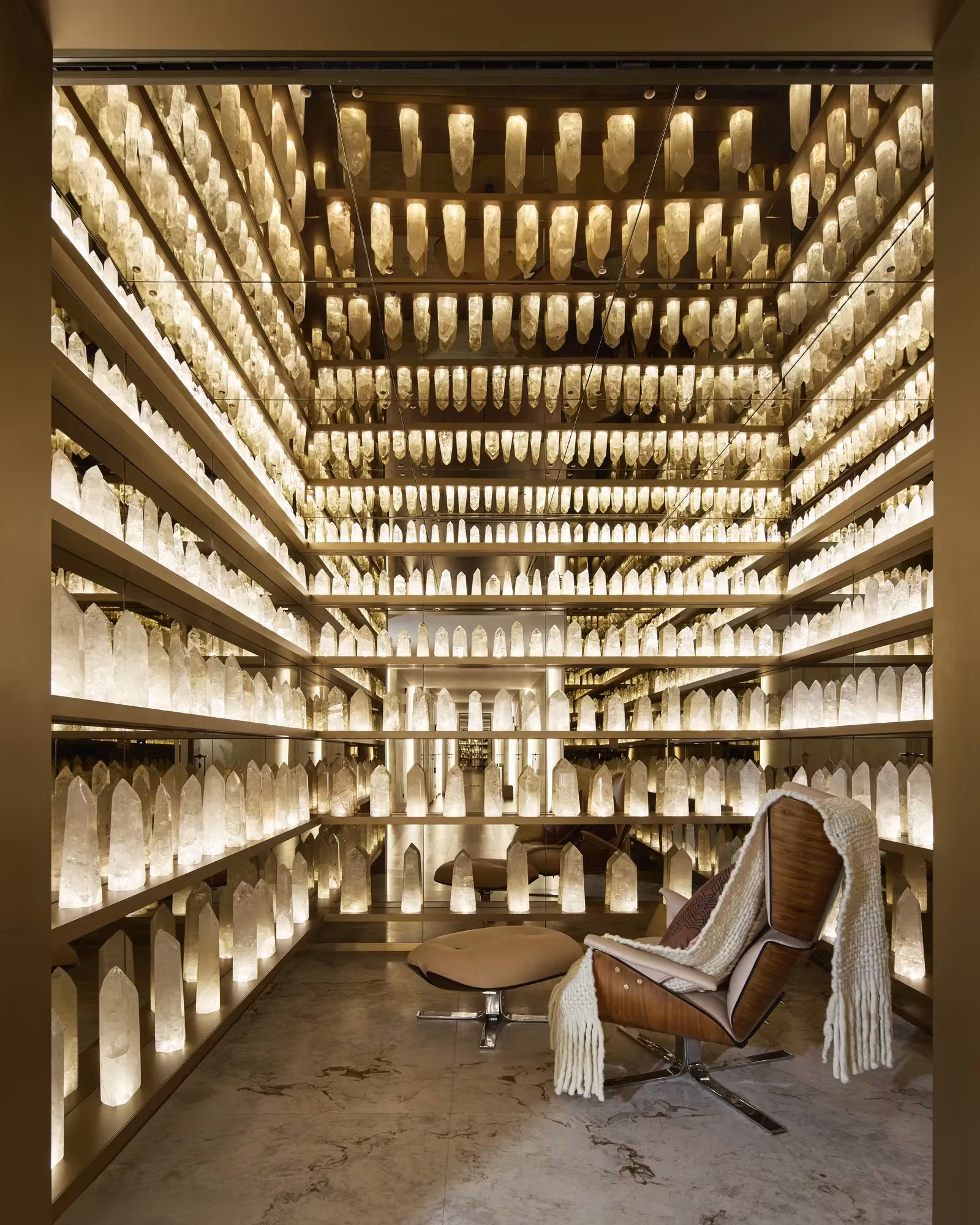 Crystal Room do Asaya Spa possui 300 pedras de quartzo e ametista