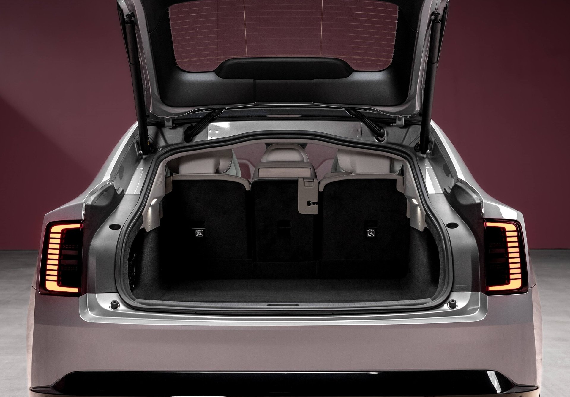Volvo ES90: porta-malas