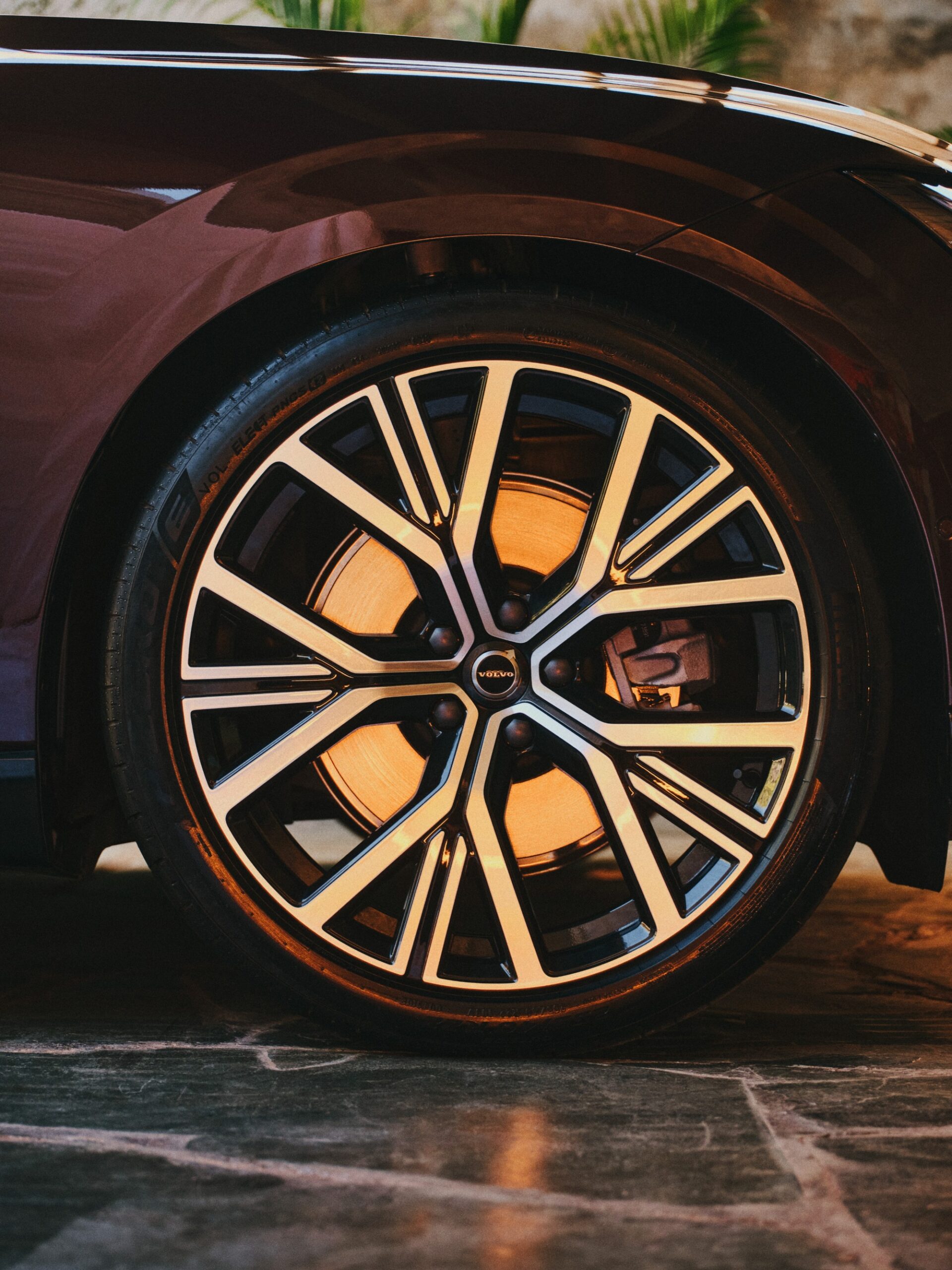 Volvo ES90, detalhe da roda