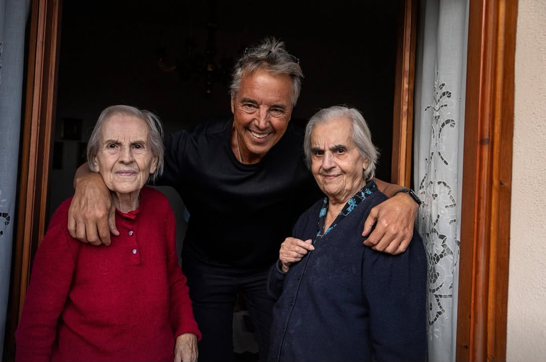 Dan Buettner e duas mulheres longevas de Bolotana