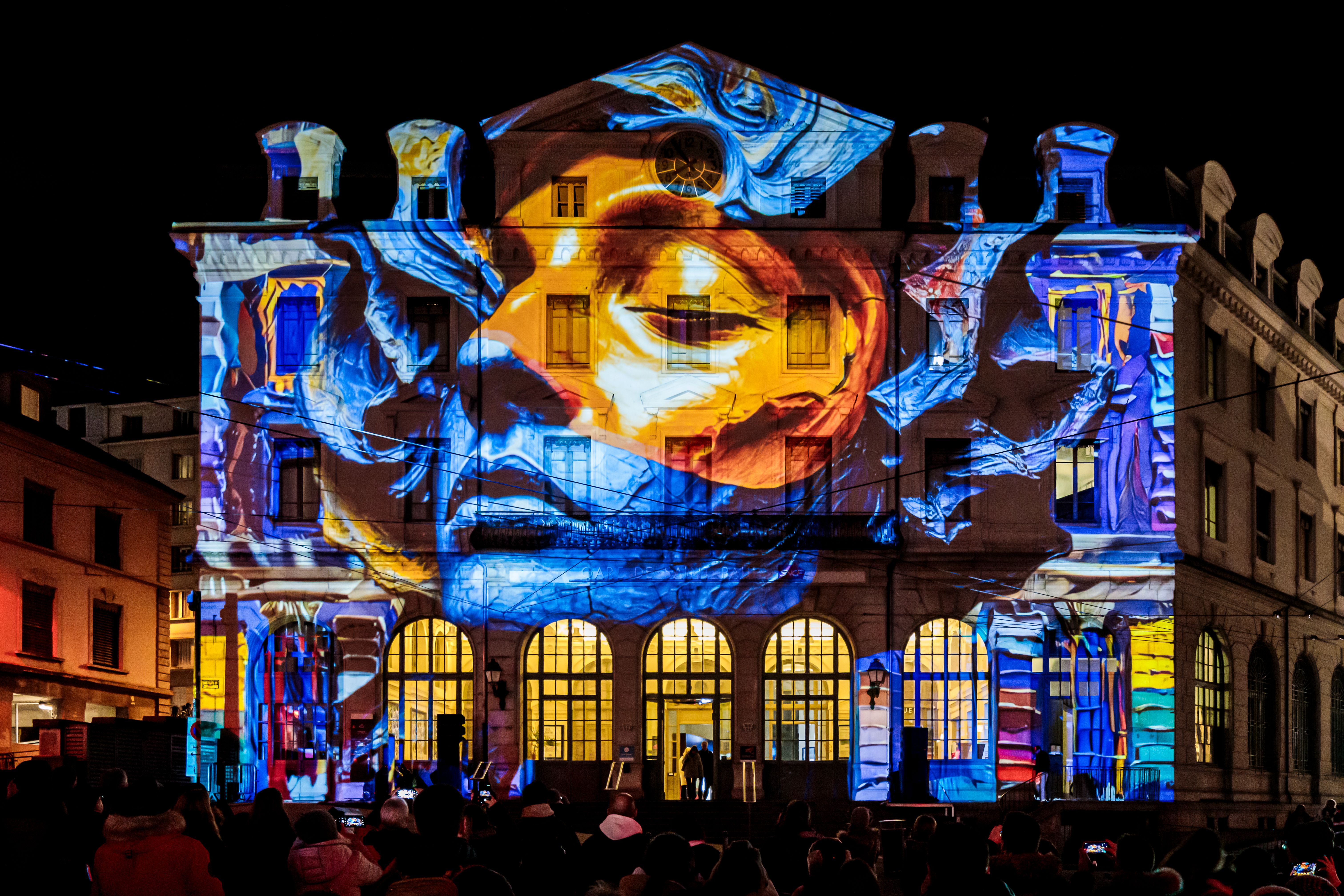 Festival de Luzes de Lyon, na França, acontece anualmente no início de dezembro