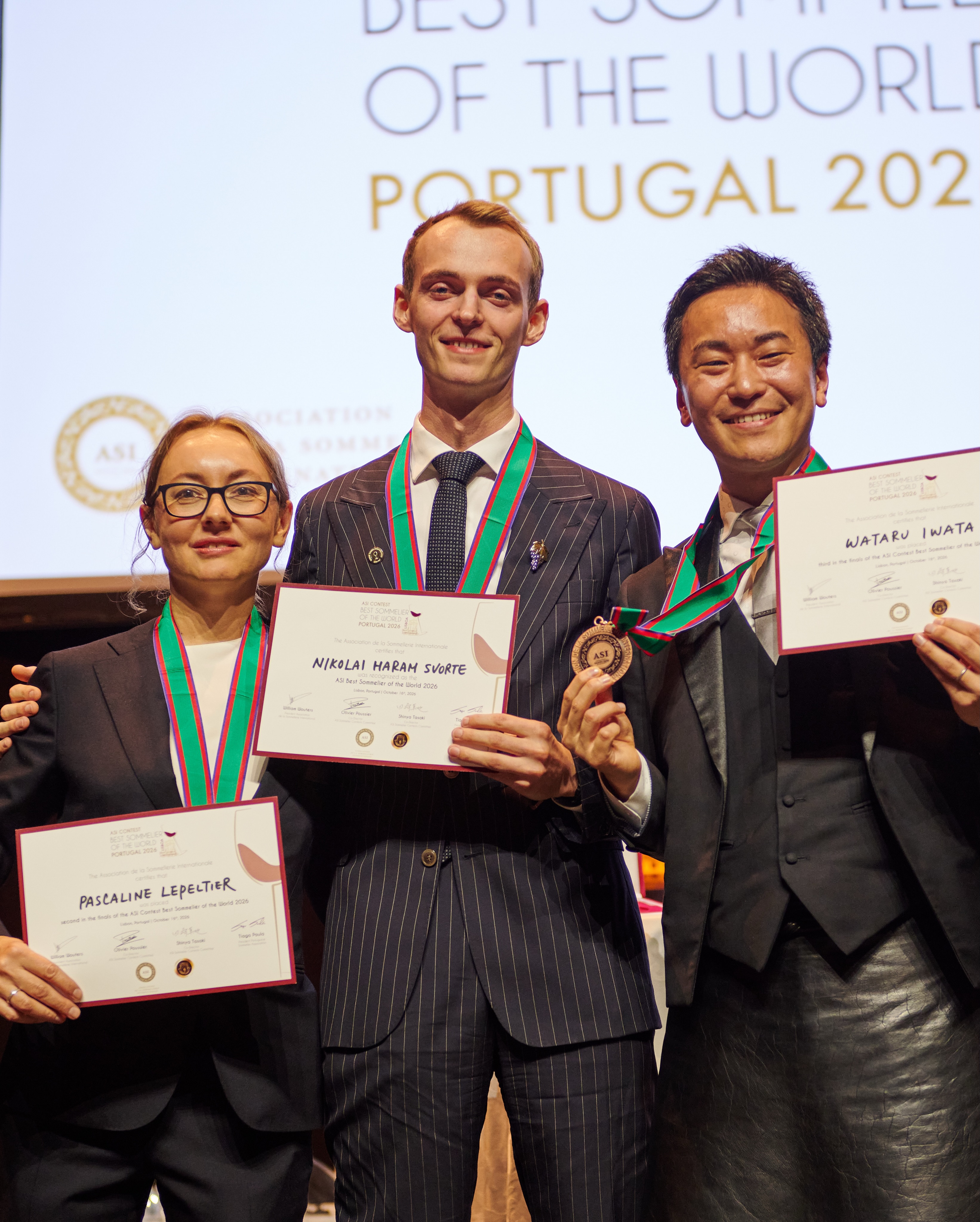 A francesa Pascaline Lepeltier, o norueguês Nikolai Svorte e o japonês Wataru Iwata